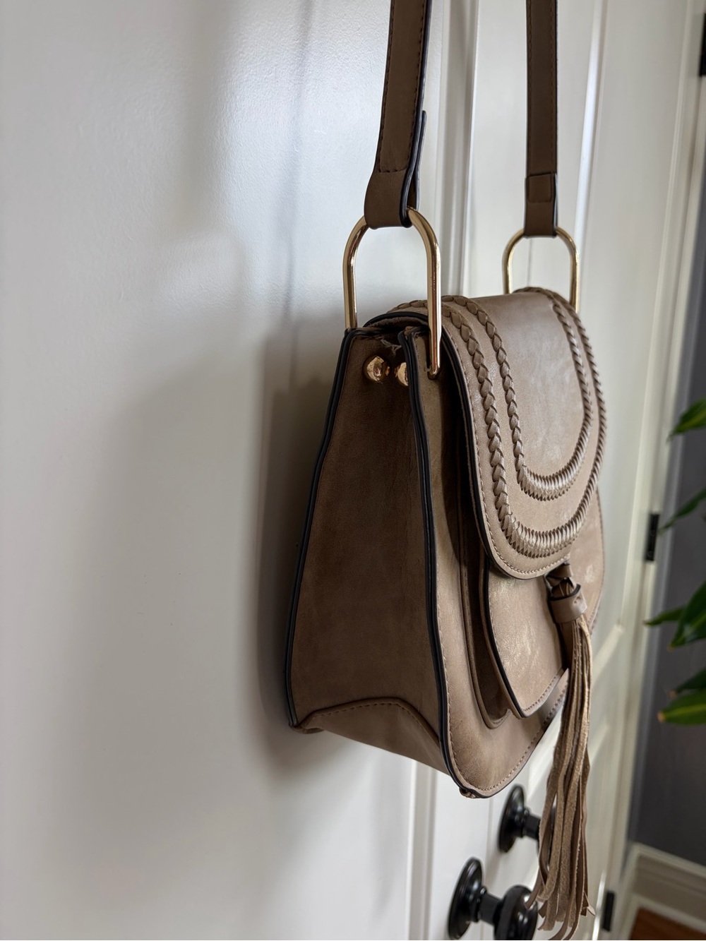Franco Sarto Cross Body Rex
Saddle Fringe Western Boho Bag
Tan Metal Accents - Picture 3 of 11